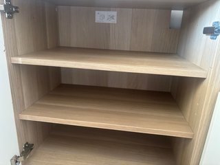 Mueble salón IKEA blanco y madera