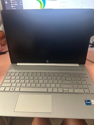 Portátil HP 15s i7 11ª Gen · 8GB RAM · SSD 512GB