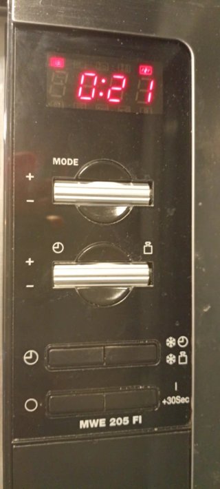Microondas integrable Teka