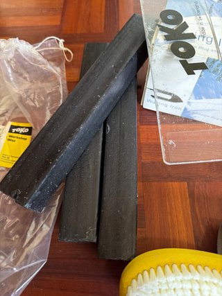 Plancha y cera TOKO para esquí