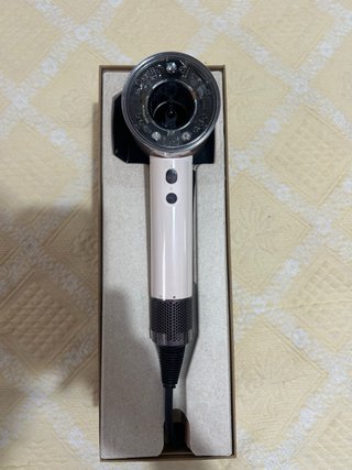 Secador Dyson supersonic nural