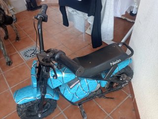 Moto infantil Neon azul
