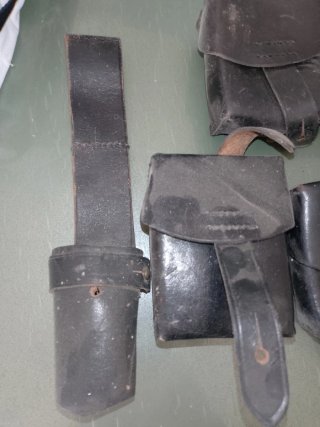 Accesorios cuero antiguos para cinturón