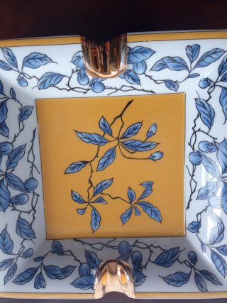 Ceniceros de cerámica con diseño floral