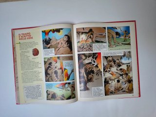 Libro Storia dell'umanità a fumetti di Enzo Biagi.