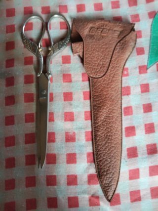 Tijeras Toledanas Gesse con Funda Marrón