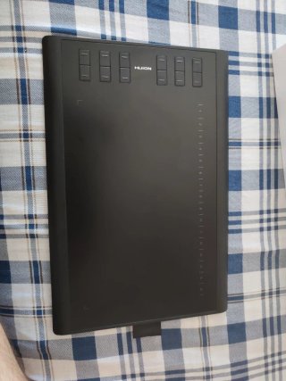 Tableta Huion Inspiroy H1060P Dibujo