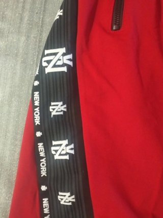 Completo sportivo uomo rosso