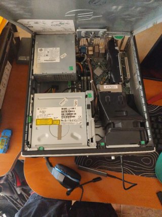 HP Elite 8300 PC Sobremesa Negro/Plata Con grafica