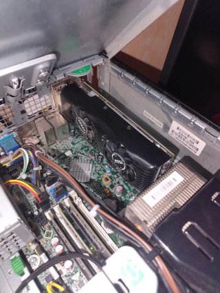 HP Elite 8300 PC Sobremesa Negro/Plata Con grafica