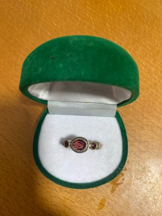 Anillo Plata con Piedras Rojas no envio