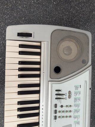 OFERTA! Piano/Teclado portátil Suzuki modelo SP-37
