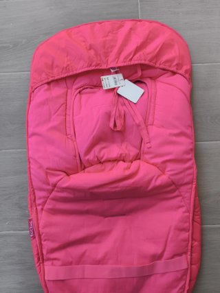 Saco para silla o cochecito rosa