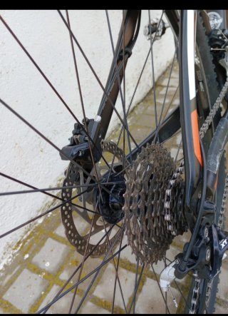 Vendo bicicleta de montaña rígida Giant XtC Advanc