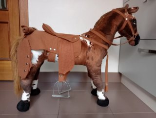Caballo de juguete, con silla.  Homcom