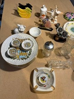 LOTE di stoviglie decorative souvenir città - Cenere