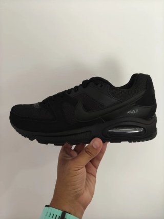 T42 Nike Air Max Command  Negras