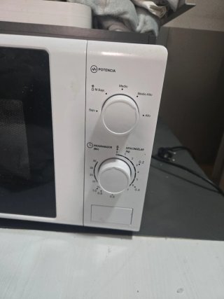 Microondas Nevir Blanco