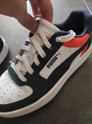 Zapatillas Puma niño azul y blanco