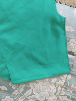 Blusa verde manga corta mujer