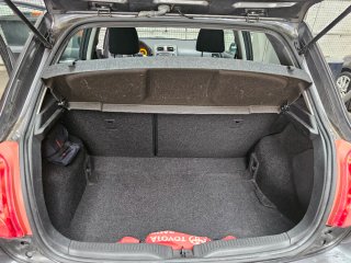 Toyota Auris etiqueta C