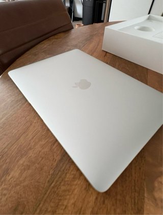 Ordenador Apple Plata