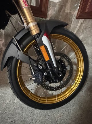 BMW F900GS CON PAQUETE ENDURO PRO
