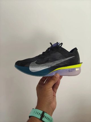 T44,5 Nike ZoomX Vaporfly Next% 4