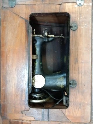 Máquina de coser Singer antigua