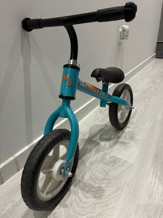 Bici de equilibrio infantil azul