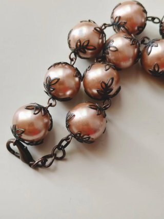 Gargantilla vintage de perlas de cristal rosadas
