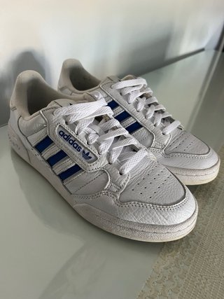 Zapatillas Adidas Continental 80 Blancas y Azules