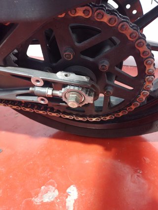 KTM Duke 125 2023 Negra/Naranja