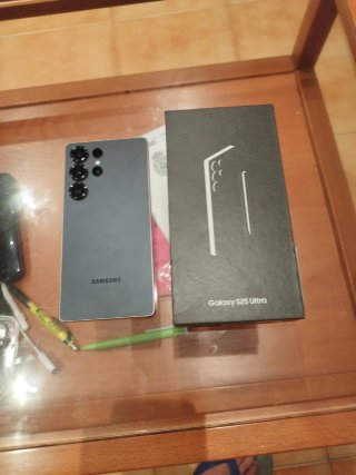 Samsung Galaxy S25 Ultra Caja