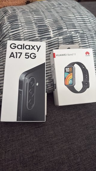 Samsung Galaxy A17 5G e Huawei Band 11