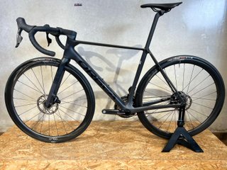 ORBEA ORCA M21ETEAM PWR 2024 / TALLA 51