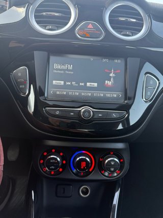 Opel Adam Reestreno