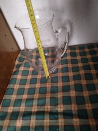 Jarrón de cristal transparente