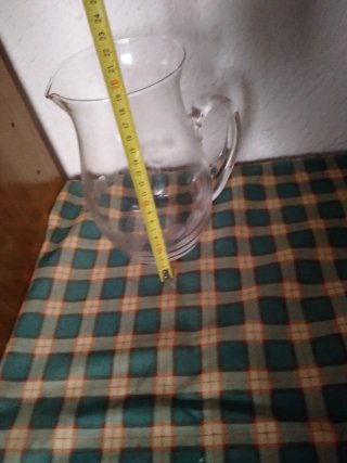 Jarrón de cristal transparente