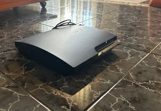 Consola Sony PS3 Negra. 160GB. SIN MANDOS.4 juegos