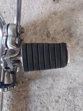 Soporte estribera freno Yamaha Virago 535
