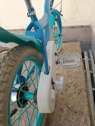 Bicicleta infantil azul vintage