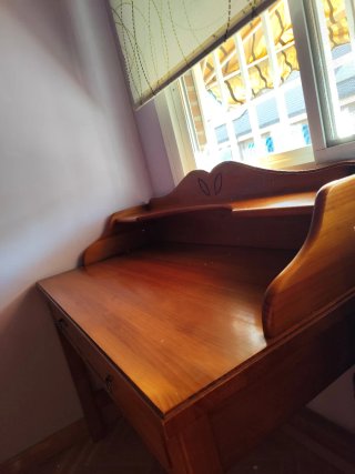 Tavolo da scrivania vintage in legno massello