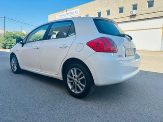Toyota Auris 2009