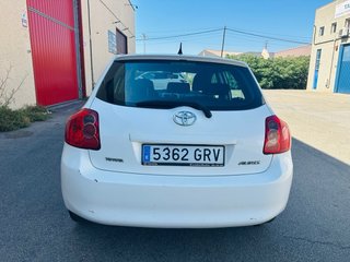 Toyota Auris 2009
