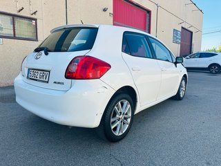 Toyota Auris 2009