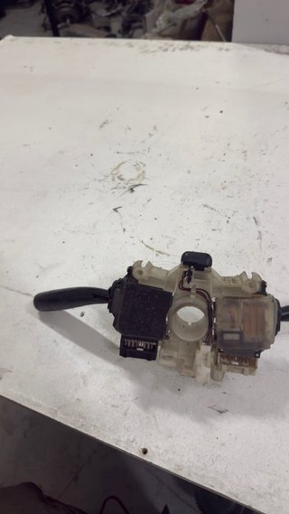 Mandos conmutadores Subaru Impreza GC8