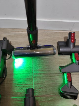 NO NEGOCIABLE Aspiradora Dyson V15