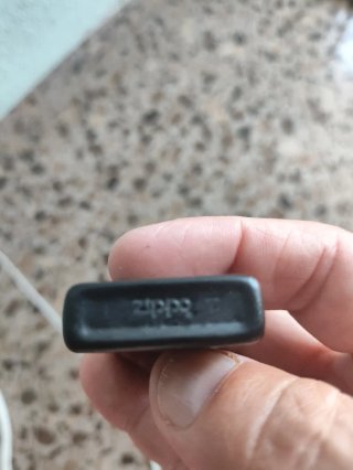 Mechero Zippo Negro Mate Rayas VII