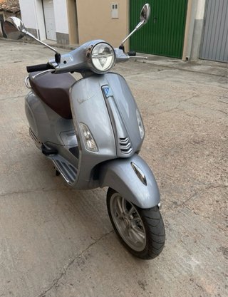 Vespa Primavera 49cc